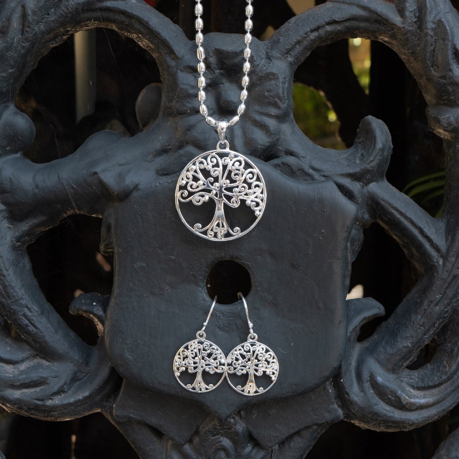 Southern Gates® Southern Oak Collection