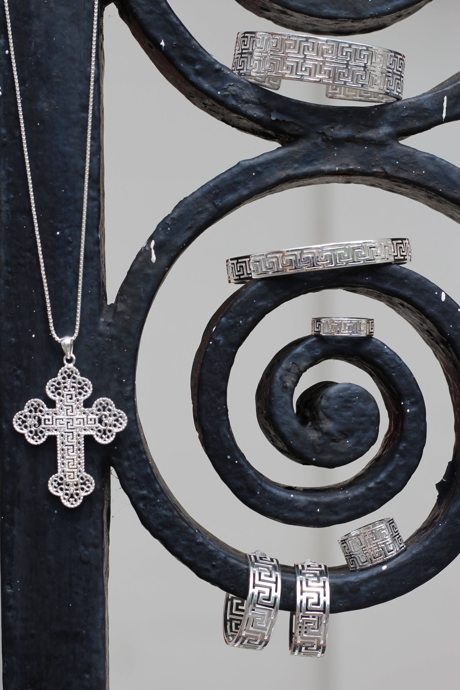 Southern Gates® Greek Key Collection