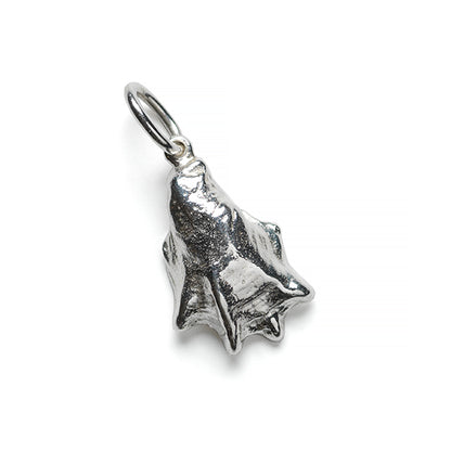 Southern Gates® Kittens Paw Shell Charm