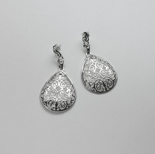Beyond Southern Gates Classic Teardrop Dangle Post Earring