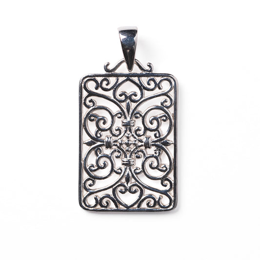 Southern Gates® Elizabeth Pendant