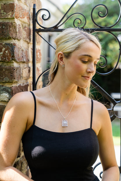 Southern Gates® Spider Web Gate Pendant