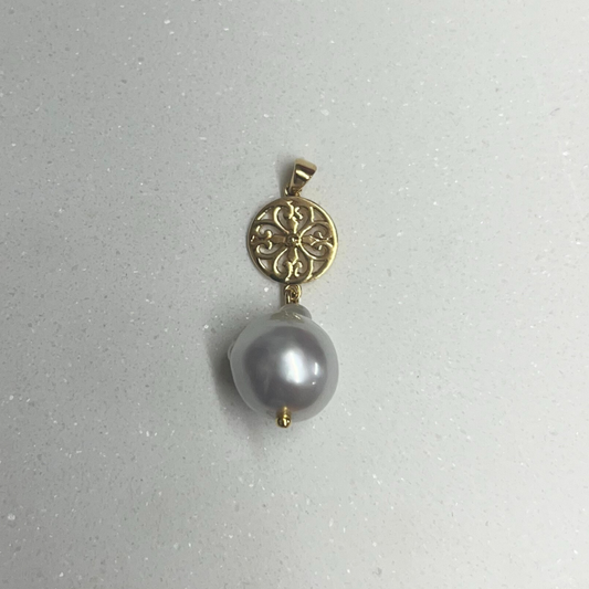 Beyond Southern Gates® Designer White South Seas Pearl Pendant-GP