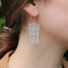 Load image into Gallery viewer, Terrace Rectangular Gate Earrings - Sample
