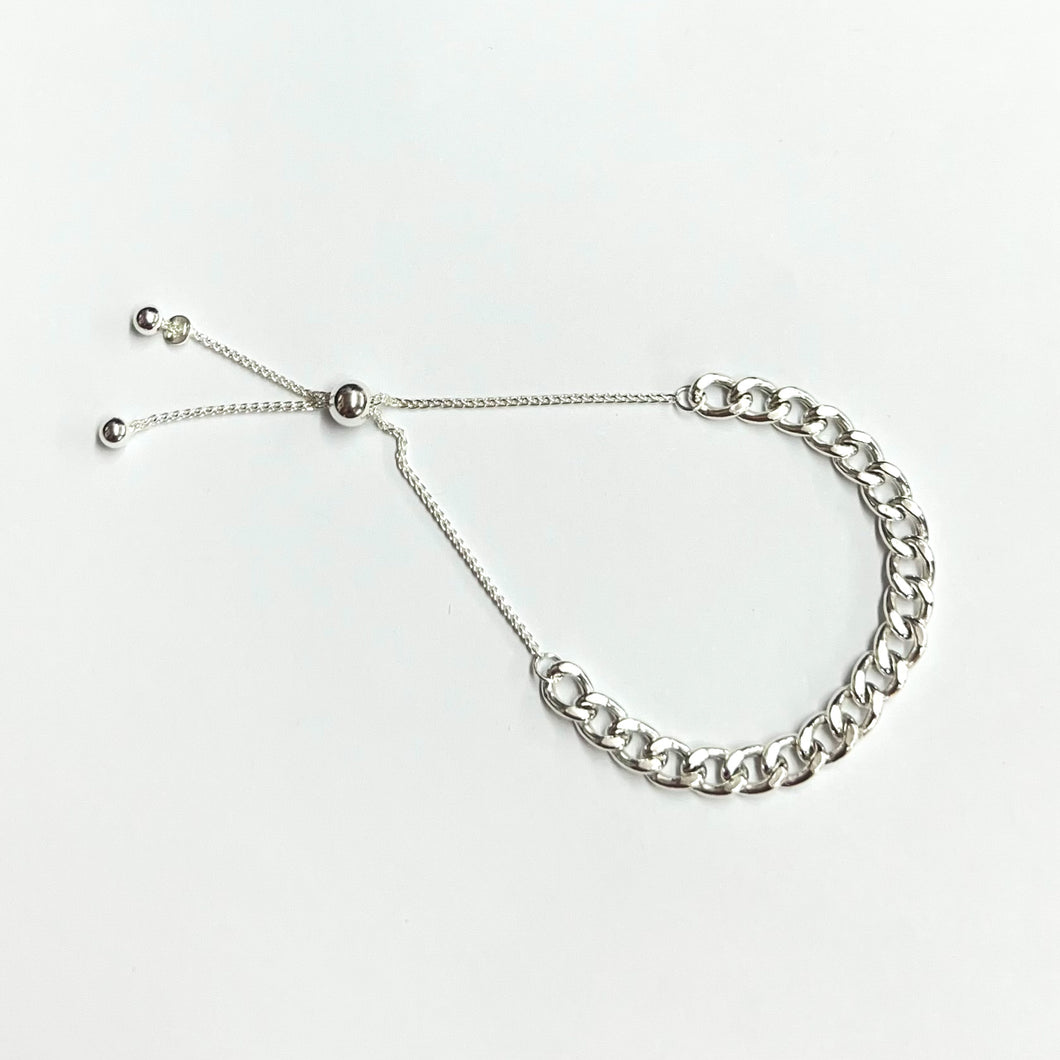 Beyond Southern Gates Contemporary Sterling Silver Curb Bracelet with Smart Bead