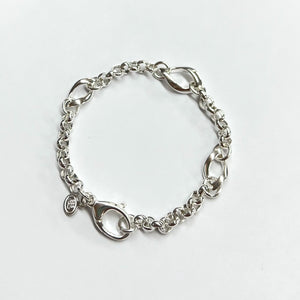 Beyond Southern Gates Silver Contemporary Double Oval Twisted Link Bracelet